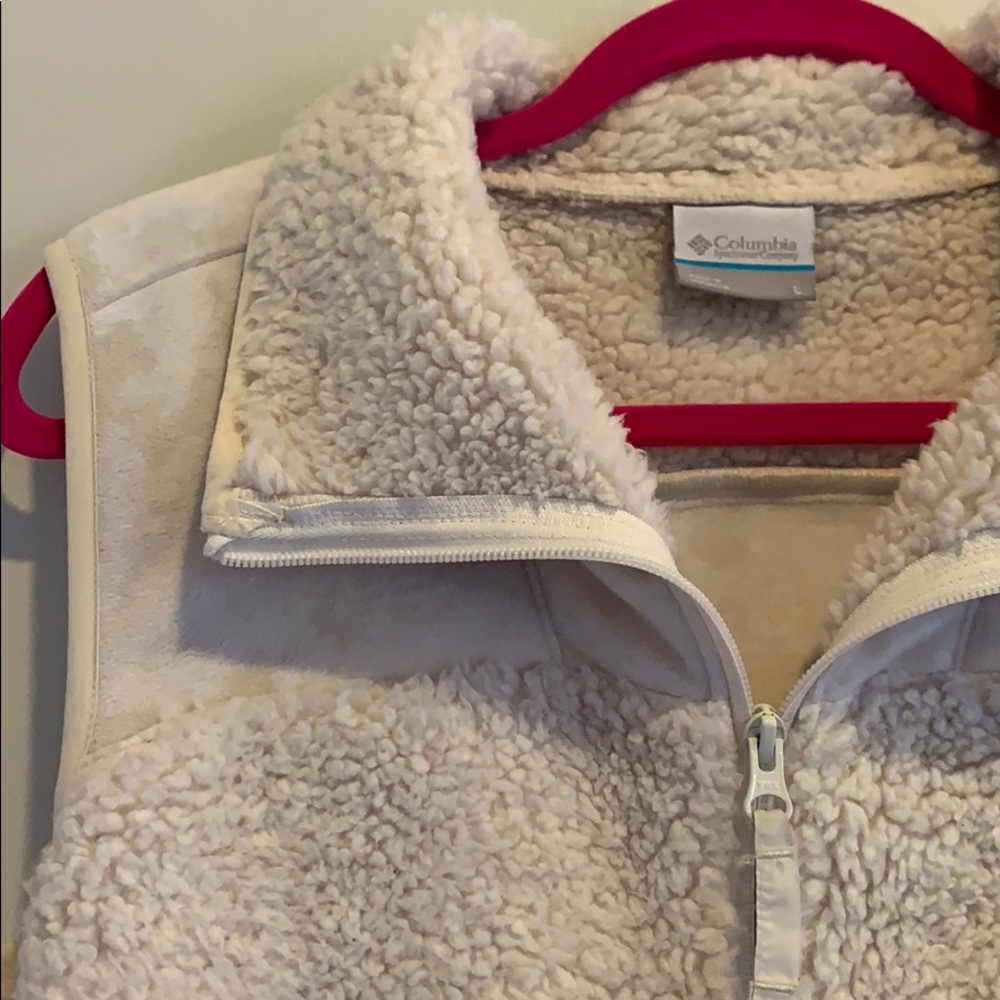 Fleece Columbia Vest - Picture 4 of 5